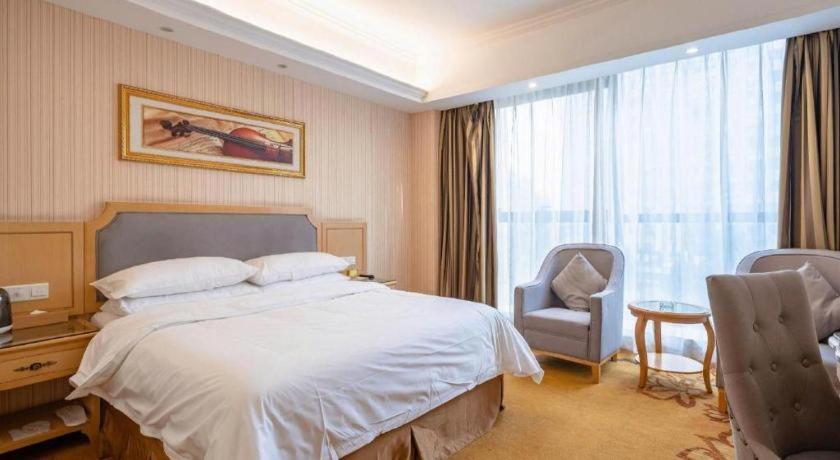 เวียนนา 3 เบสต์ เสี่ยวซาน เฉียนเจียง เซ็นจูรีซิตี้ Hotel หางโจว ภายนอก รูปภาพ