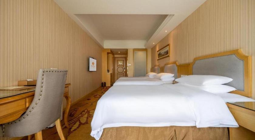 เวียนนา 3 เบสต์ เสี่ยวซาน เฉียนเจียง เซ็นจูรีซิตี้ Hotel หางโจว ภายนอก รูปภาพ